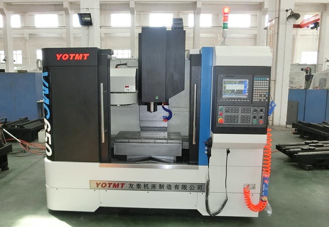 VMC650線軌加(jia)工中心正(zhèng)面圖