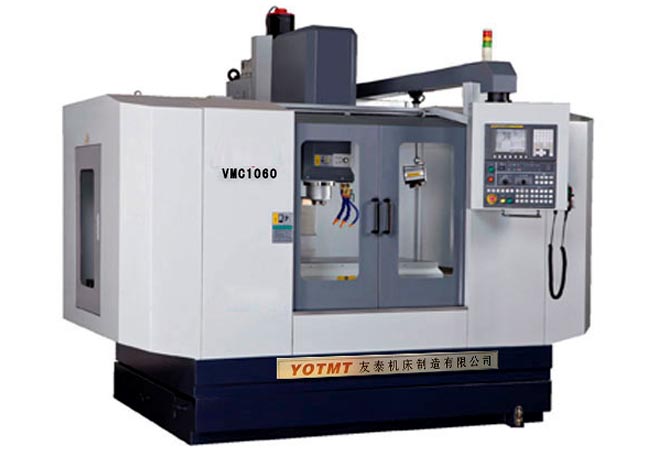VMC1060線(xiàn)軌加工中心(xīn)正面圖